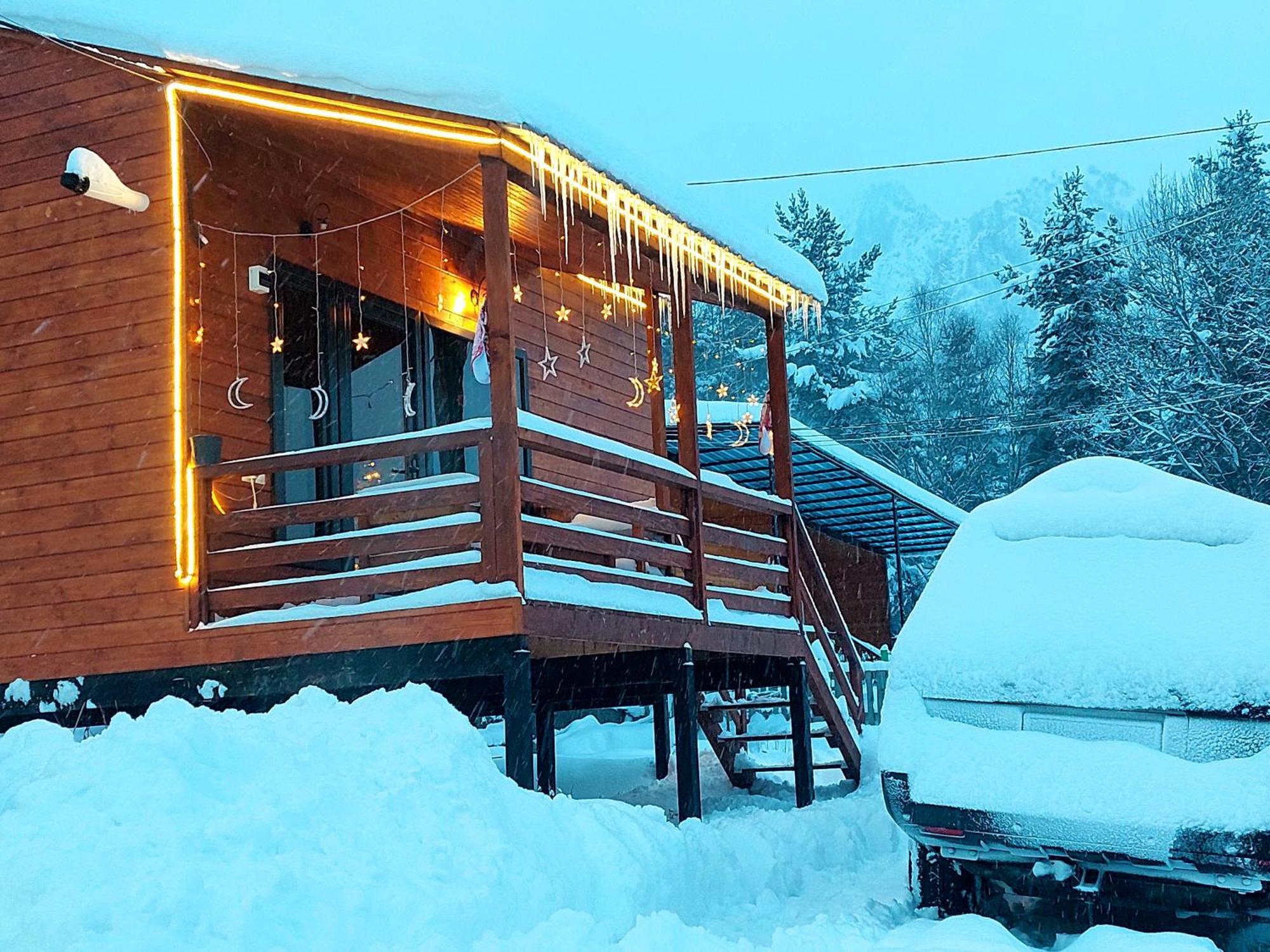 Guesthouse And Cottage Nicolo Stepantsminda Exterior photo